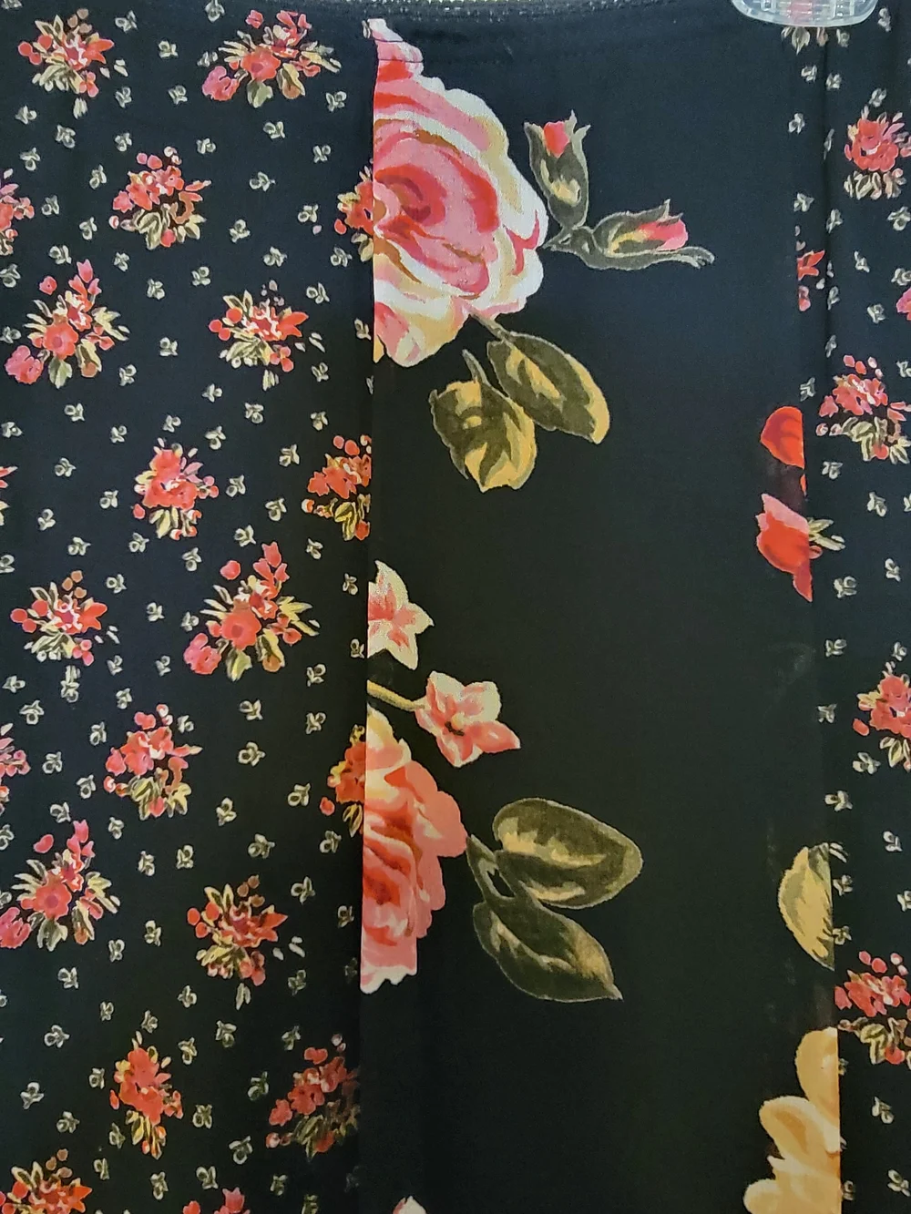 Boston Proper Black Skirt with Pink Rose Floral Print Size 8 EUC
